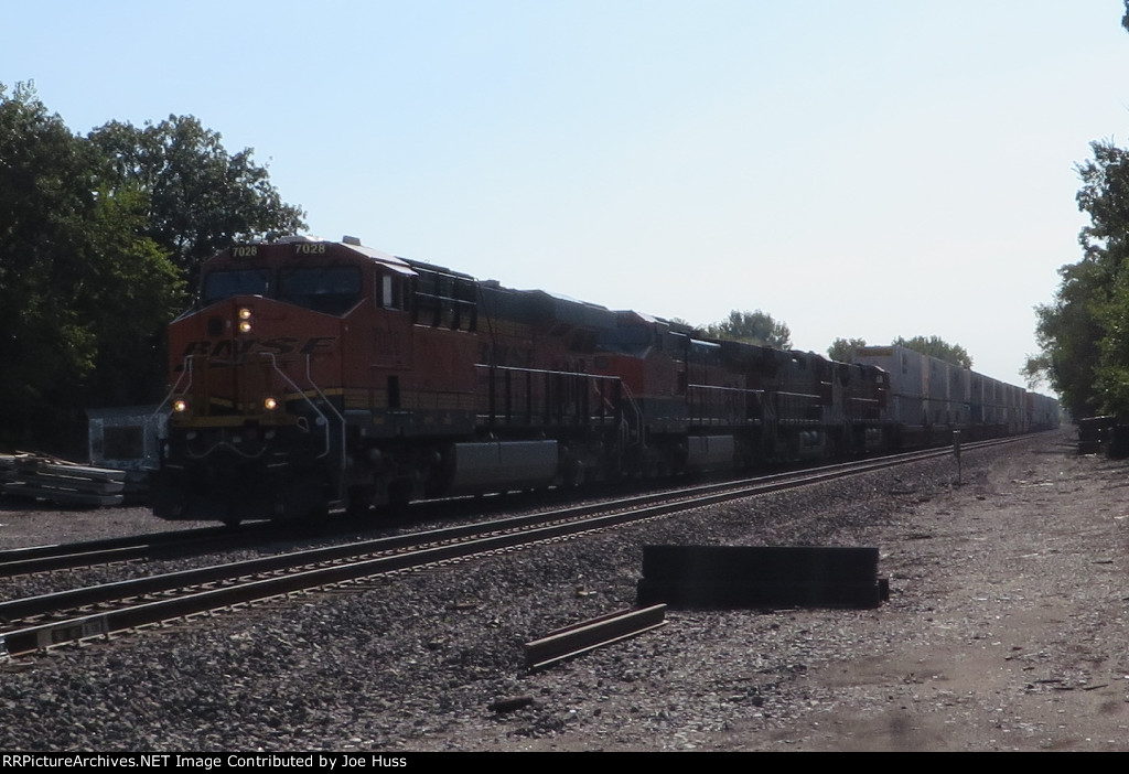 BNSF 7028 West